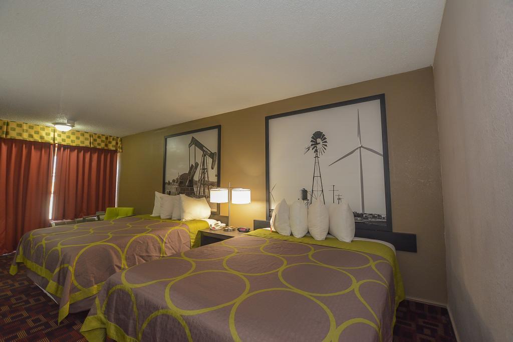 Hotel Super 8 By Wyndham Norman Exteriér fotografie