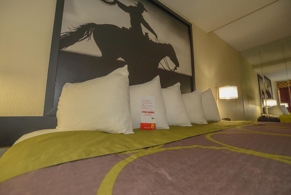 Hotel Super 8 By Wyndham Norman Exteriér fotografie